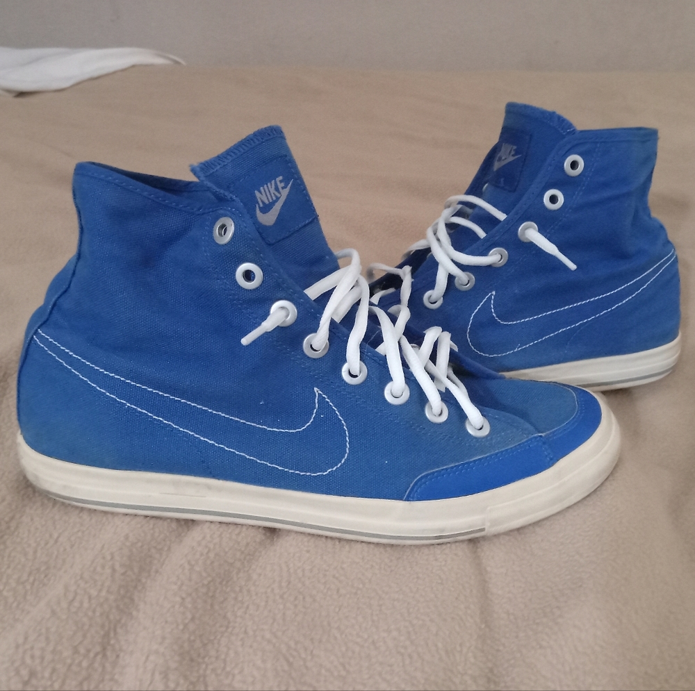 Mens Nike Mid Converse